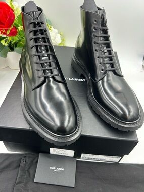 Men's Saint Laurent calfskin leather combat boots size 43/10 US made in Italy